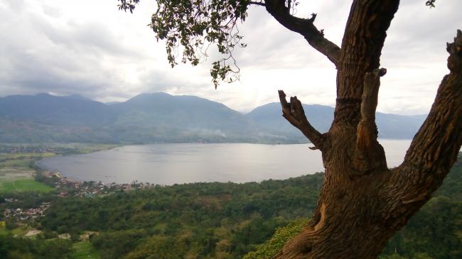 15danau singkarak papavinouki.jpg